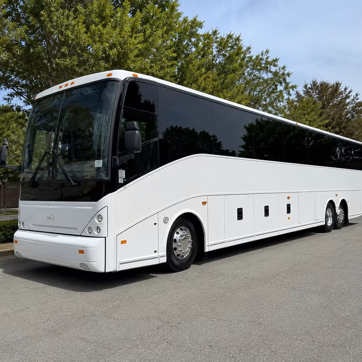 charter bus rentals for youth sports teams and travel leagues in fayetteville